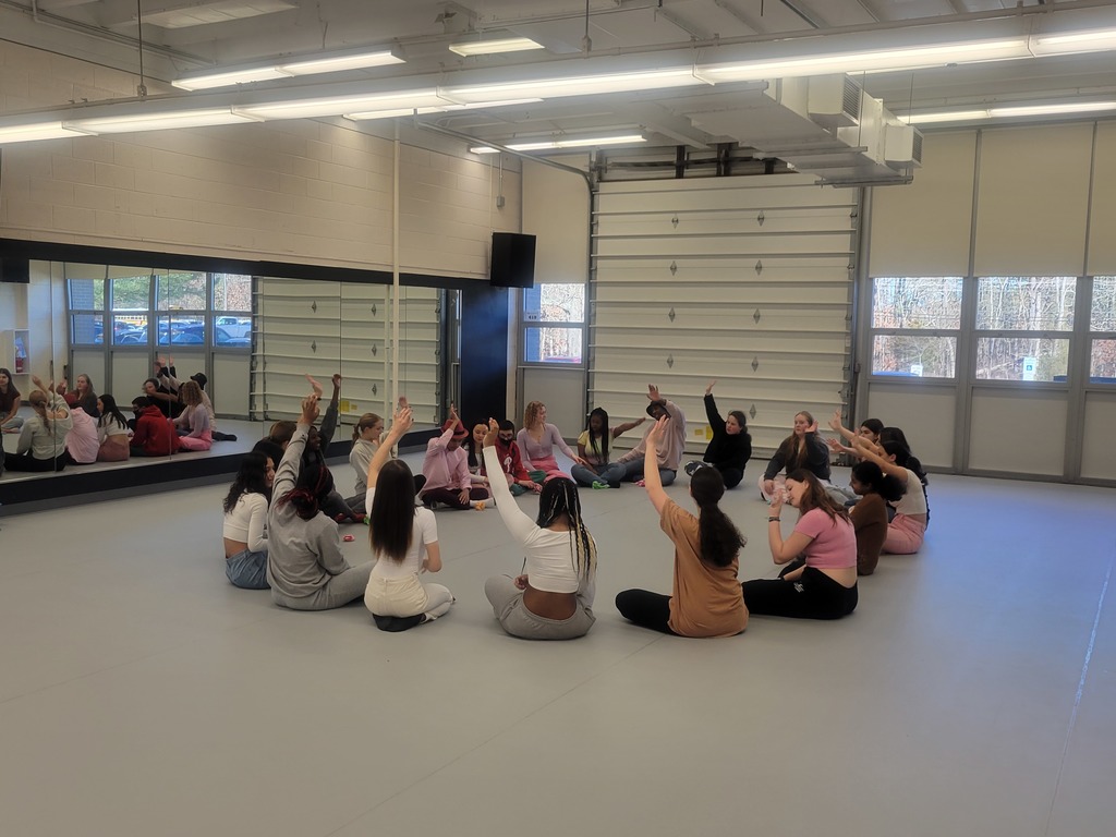In honor of Black History Month, Mrs. Nicklow's Social Dynamics class and Mrs. Gaskill's per 4 Dance Ensemble teamed up to learn traditional African dances.  Thank you for the invite! We had so much fun!
