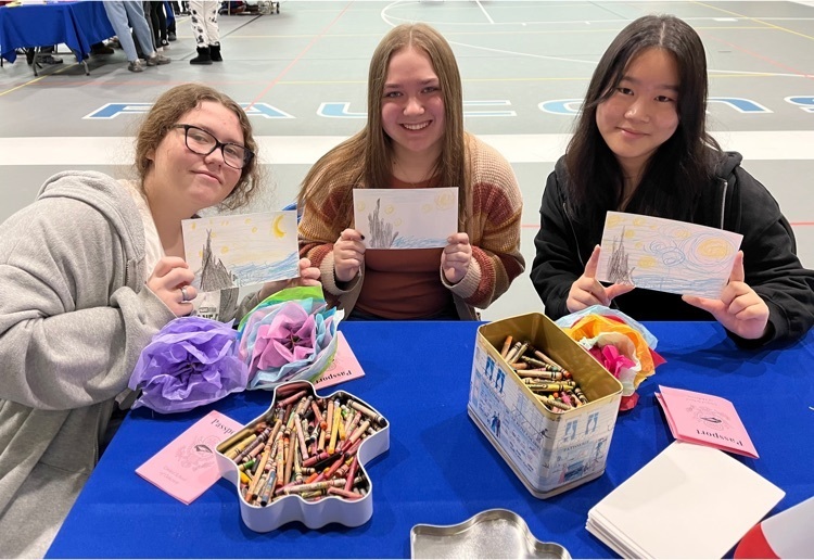 Oakcrest students held their annual World Language fair, celebrating various countries and cultures around the world! Such a fun day filled with art, food, dancing, trivia, games, and more! 