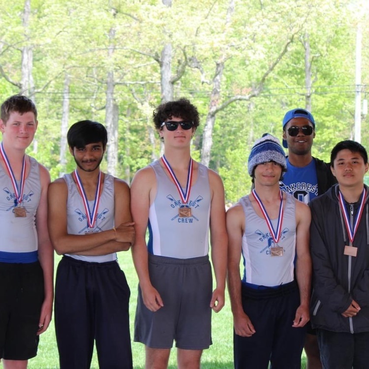 Boys Novice 4+ with their bronze medals